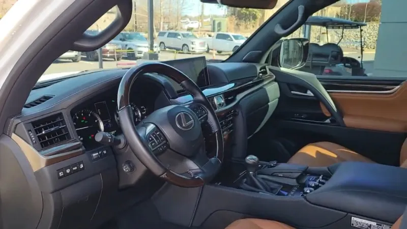 2021 Lexus LX 570 in Dubai