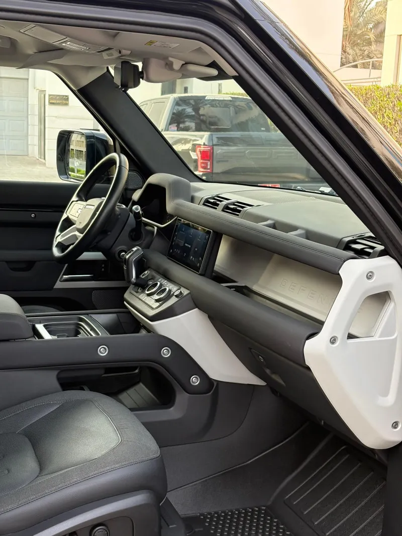 2020 Land Rover Defender in Dubai