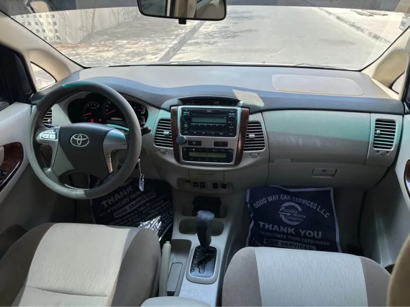 2015 Toyota Innova in Dubai