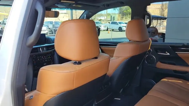 2021 Lexus LX 570 in Dubai