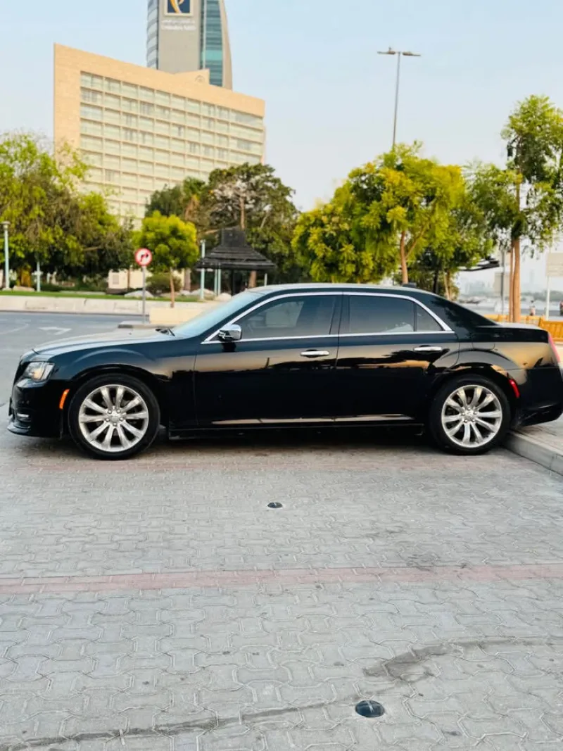 2019 كرايسلر ٣٠٠ in Dubai