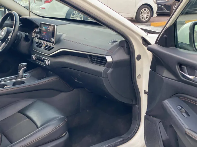 2021 Nissan Altima in Dubai