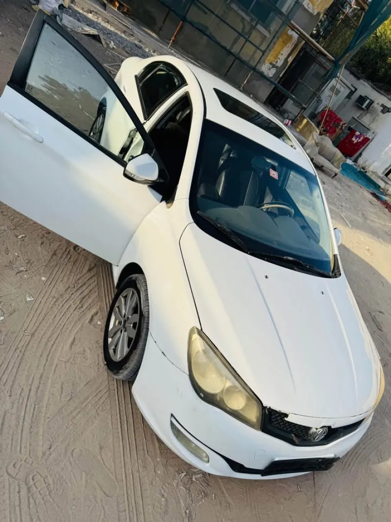 2016 MG 3 in Dubai