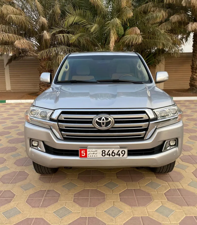 2017 Toyota Land Cruiser in Dubai