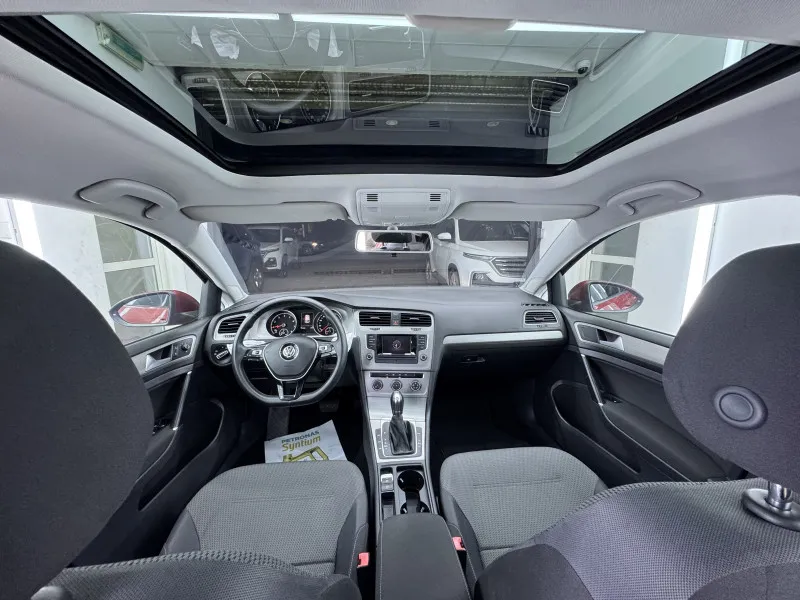 2015 Volkswagen Golf in Dubai