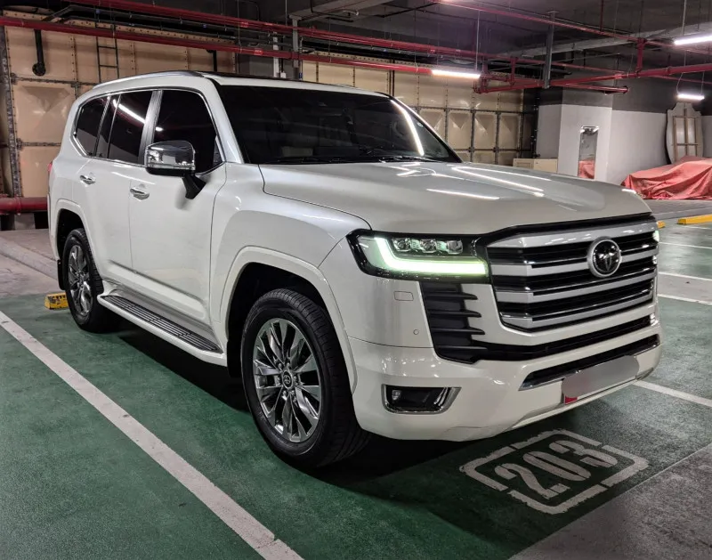 2022 تويوتا لاند كروزر in Dubai