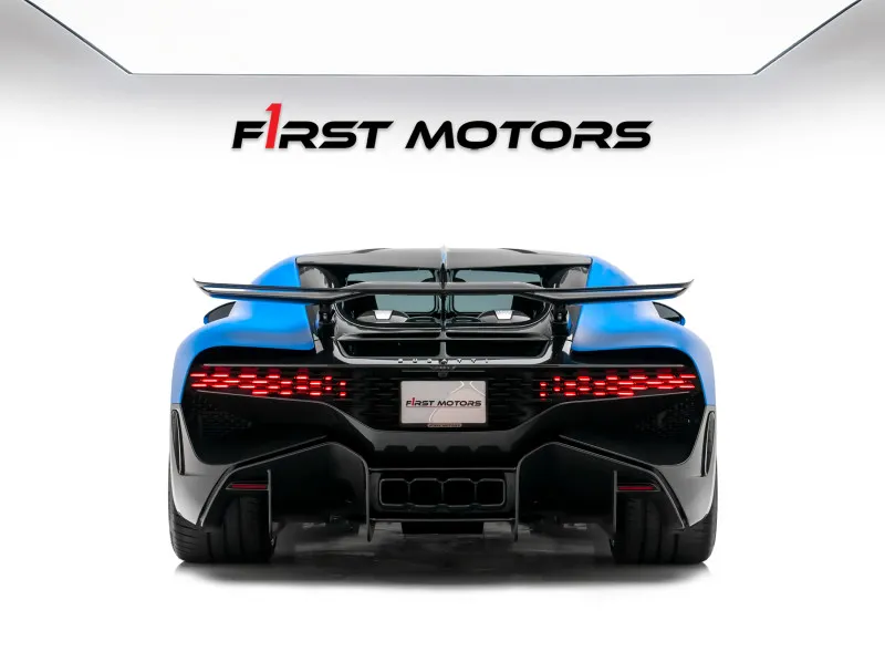 2020 Bugatti divo in Dubai