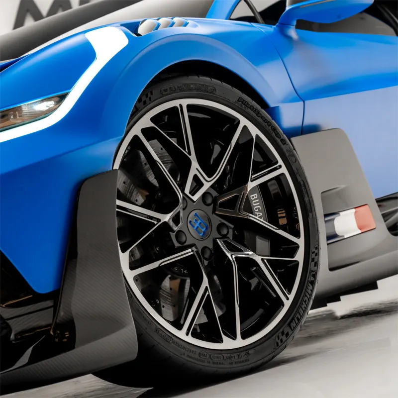 2020 Bugatti divo in Dubai