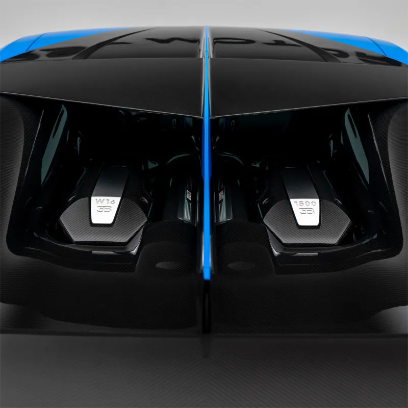 2020 Bugatti divo in Dubai