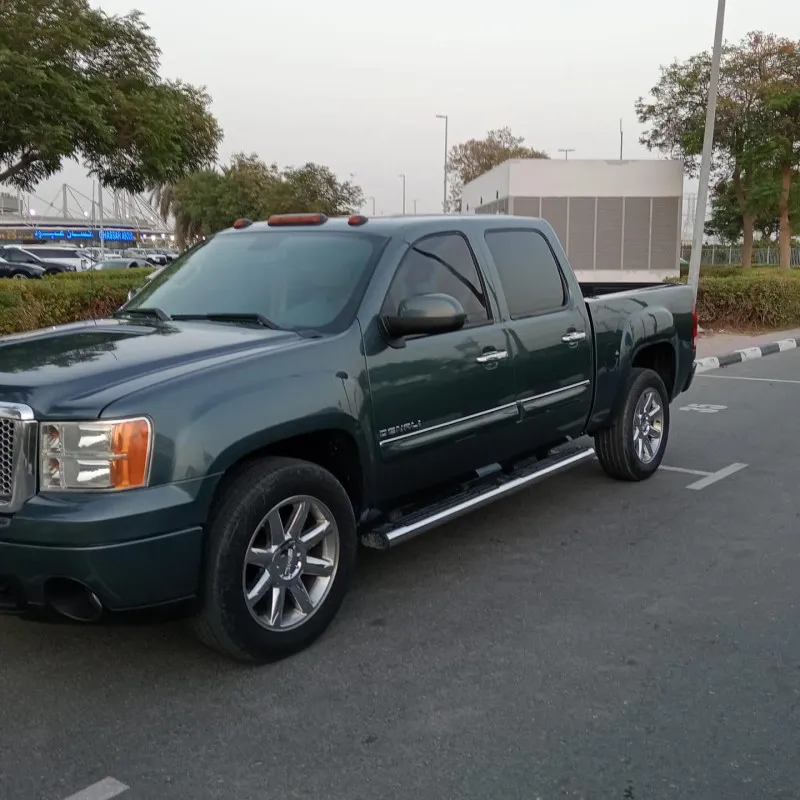 2011 GMC Sierra in Dubai