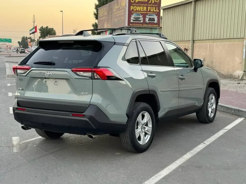2020 تويوتا راف ٤ in Dubai