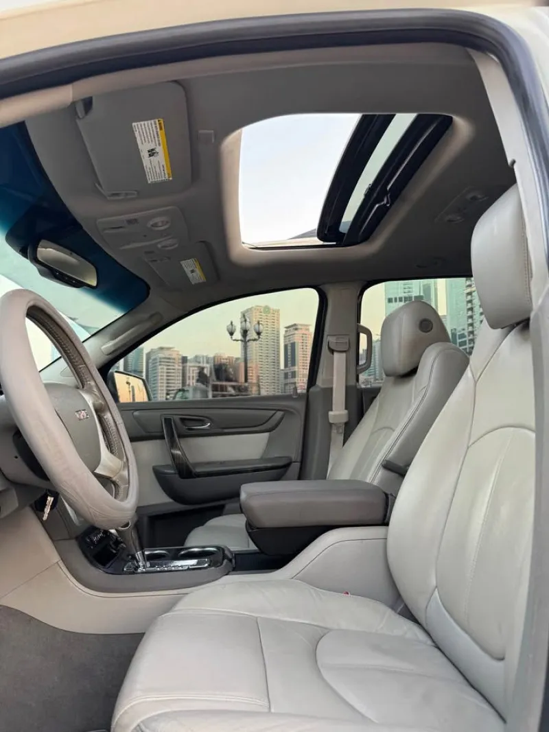 2013 GMC Acadia in Dubai