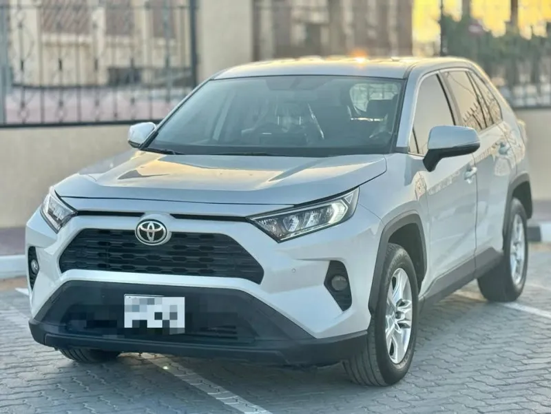 2023 تويوتا راف ٤ in Dubai