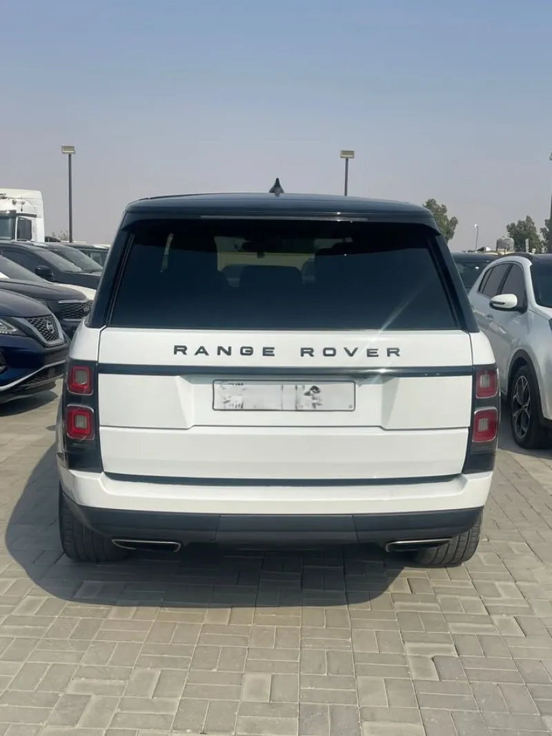 2018 Land Rover Range Rover in Dubai