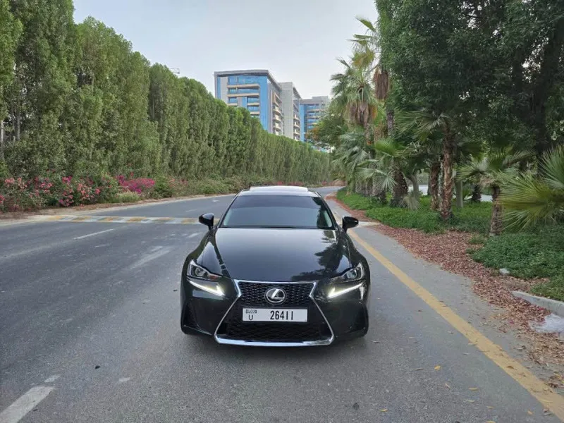 2019 Lexus IS in Dubai