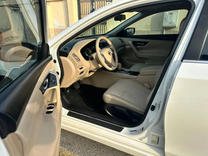 2016 Nissan Altima in Dubai