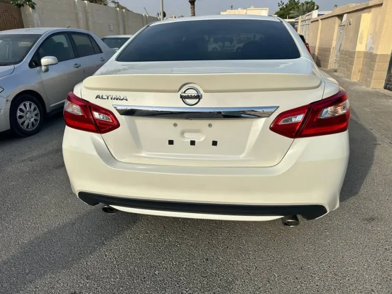2016 Nissan Altima in Dubai