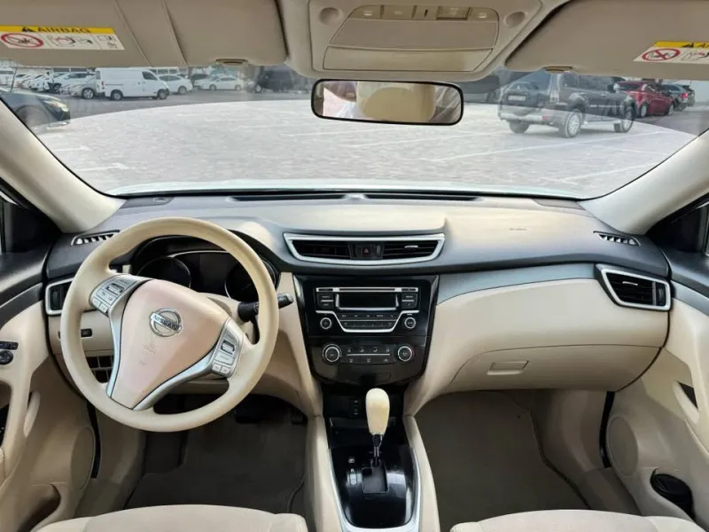 2015 نيسان اكس تريل in Dubai