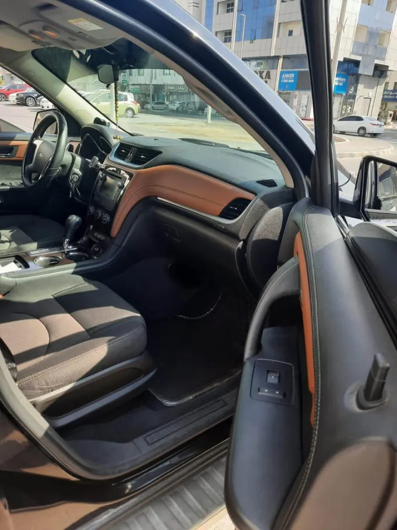 2016 Chevrolet Traverse in Dubai