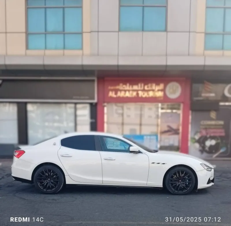 2014 Maserati Ghibli I in Dubai