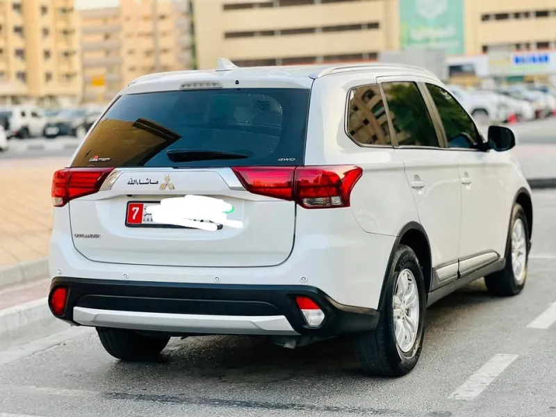 2017 Mitsubishi Outlander in Dubai