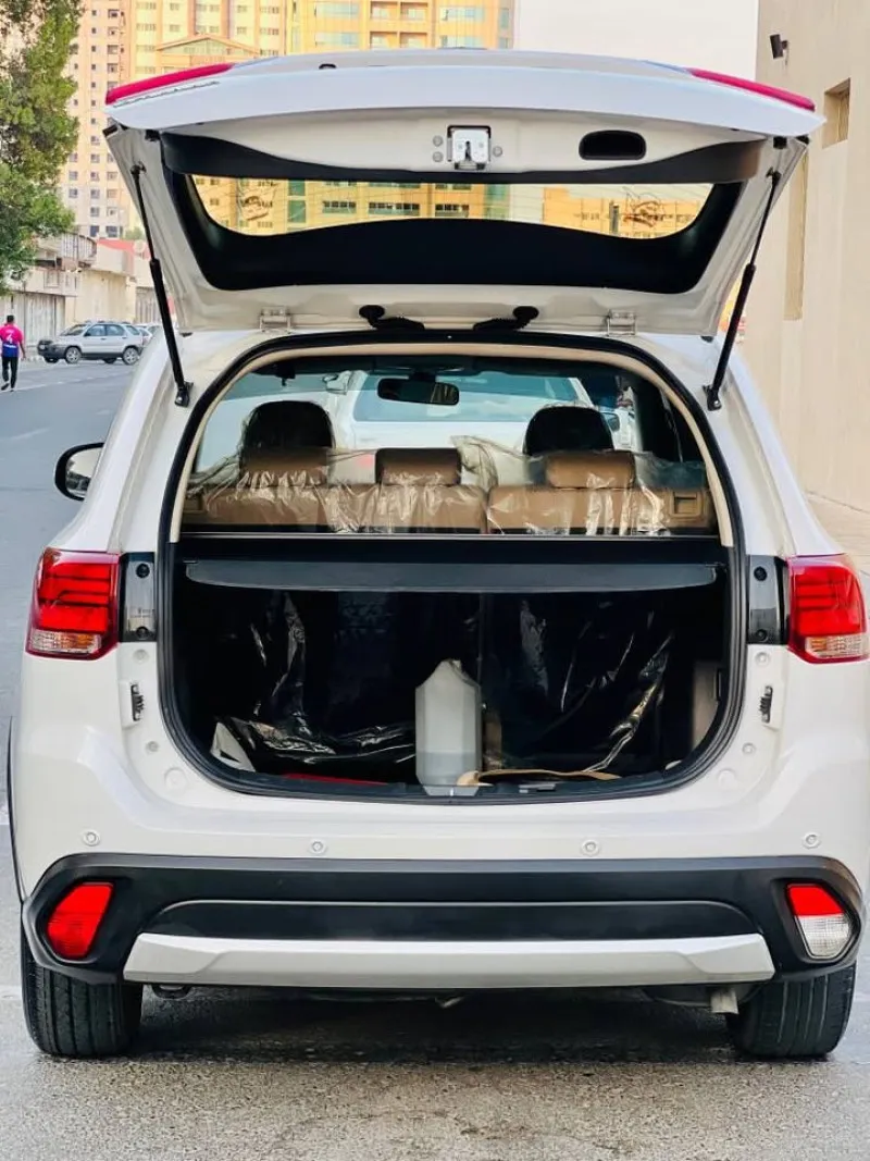 2017 Mitsubishi Outlander in Dubai