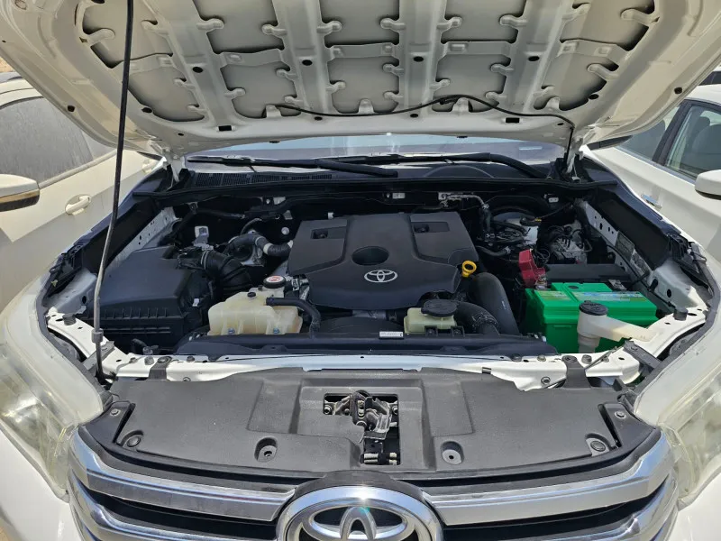 2017 Toyota Hilux in Dubai