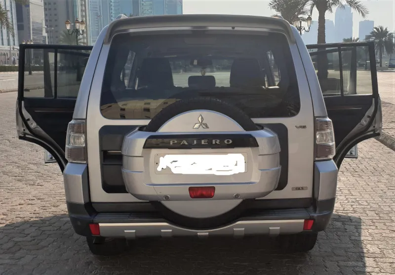2009 Mitsubishi Pajero in Dubai
