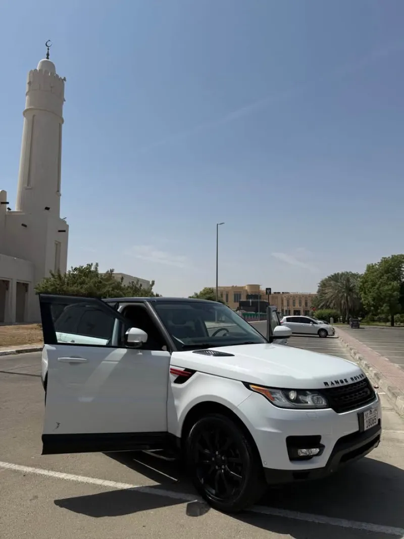 2015 Land Rover Range Rover Sport in Dubai