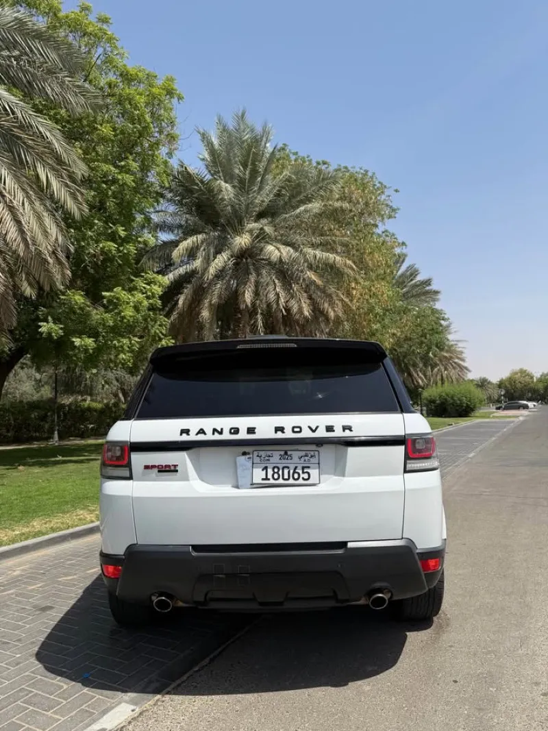 2015 Land Rover Range Rover Sport in Dubai