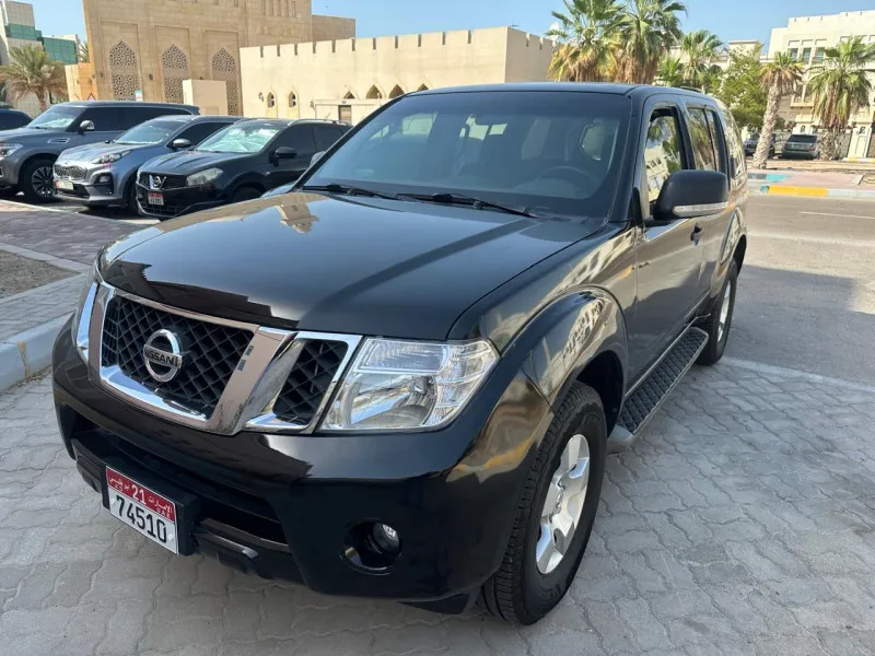2015 Nissan Pathfinder in Dubai