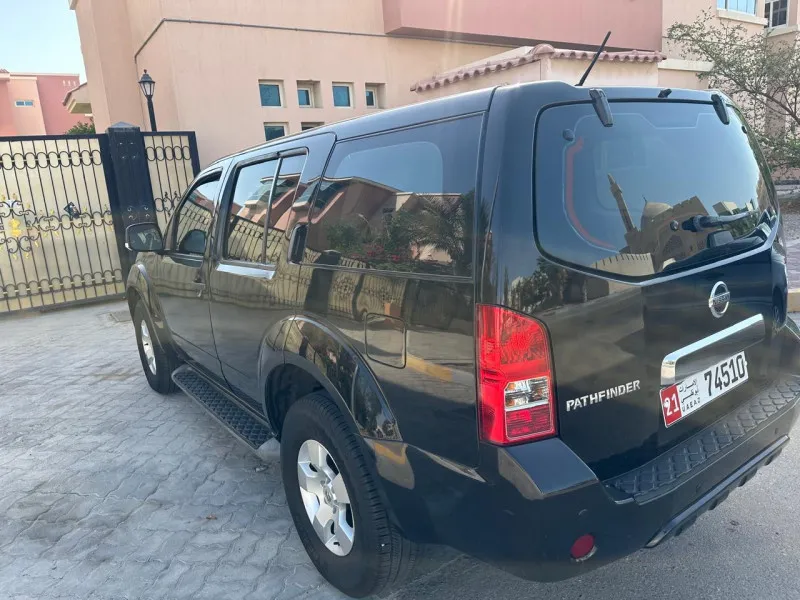 2015 Nissan Pathfinder in Dubai
