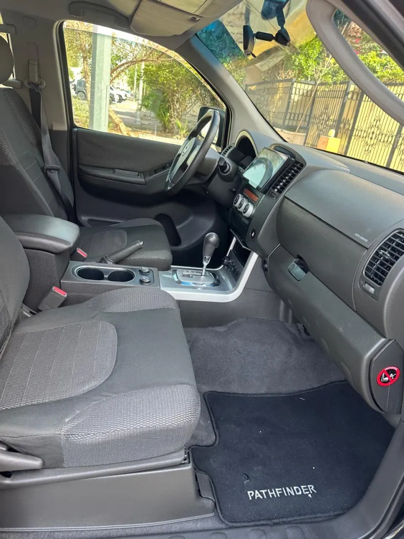 2015 Nissan Pathfinder in Dubai