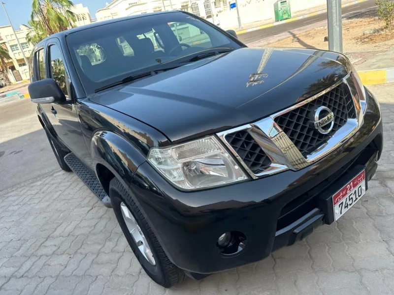 2015 Nissan Pathfinder in Dubai