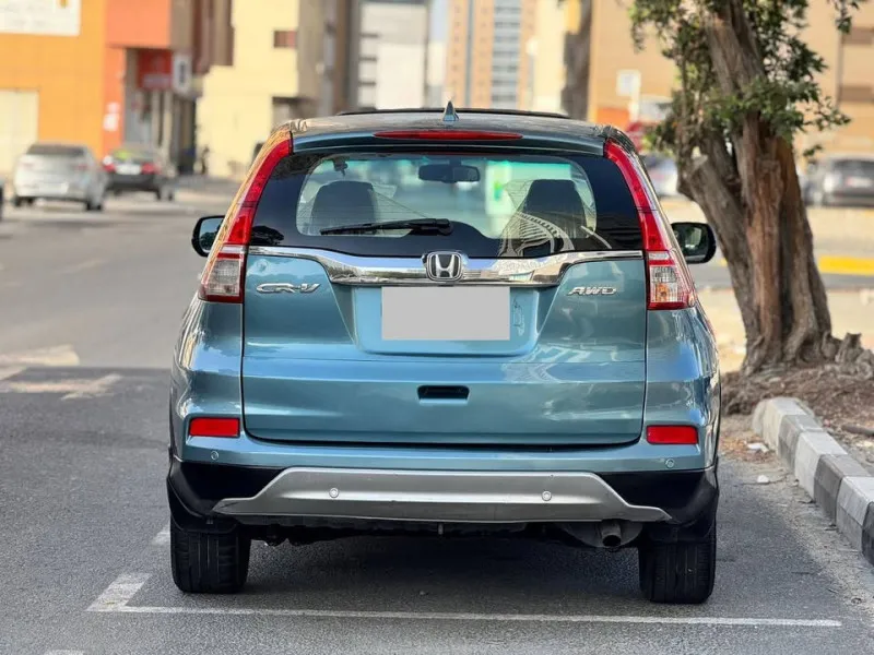 2015 Honda CR-V in Dubai