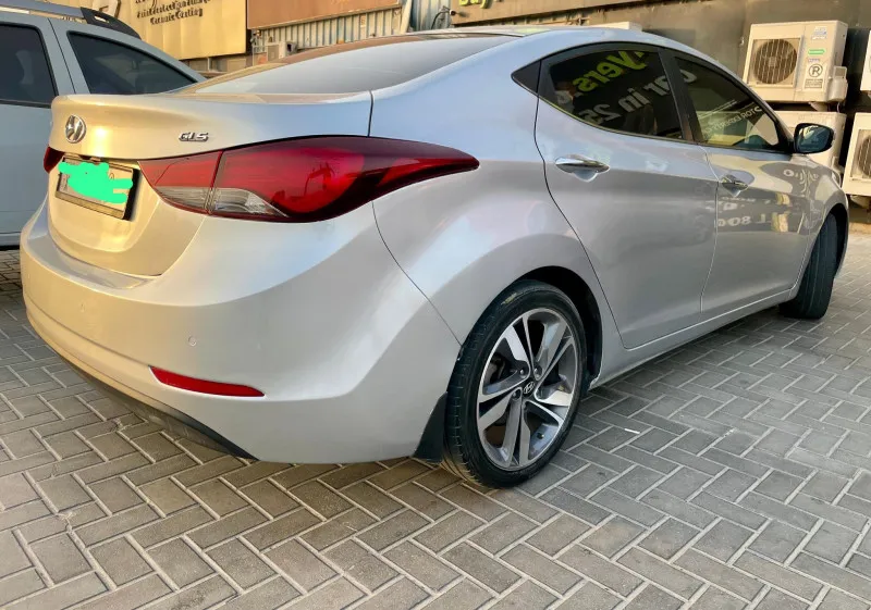 2015 Hyundai Elentra in Dubai
