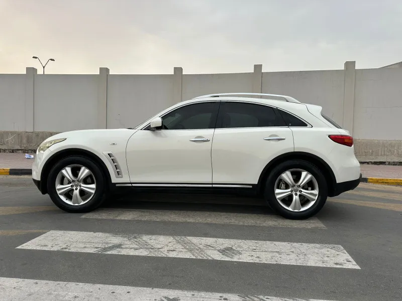 2010 Infiniti FX35 in Dubai