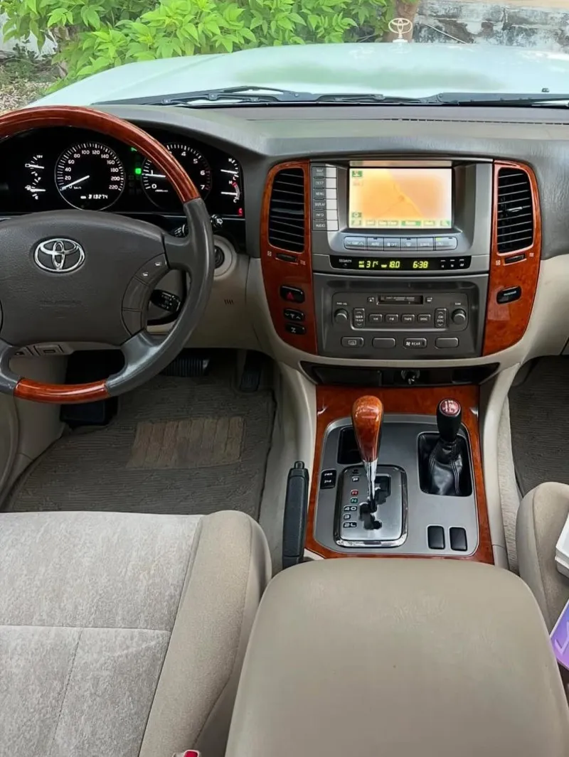 2006 Toyota Land Cruiser in Dubai