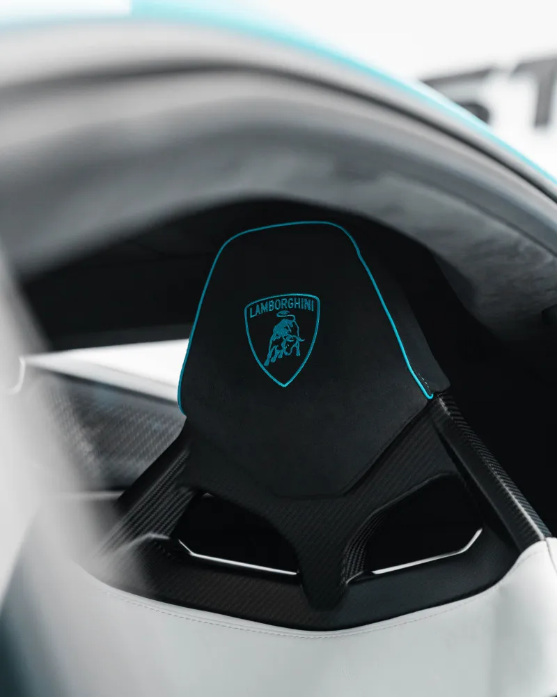 2025 Lamborghini Revuelto in Dubai