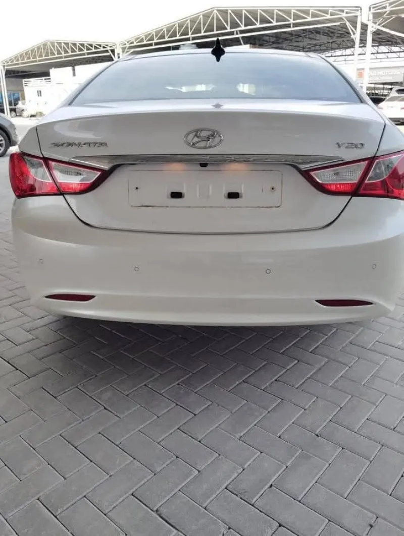 2010 هيونداي سوناتا in Dubai