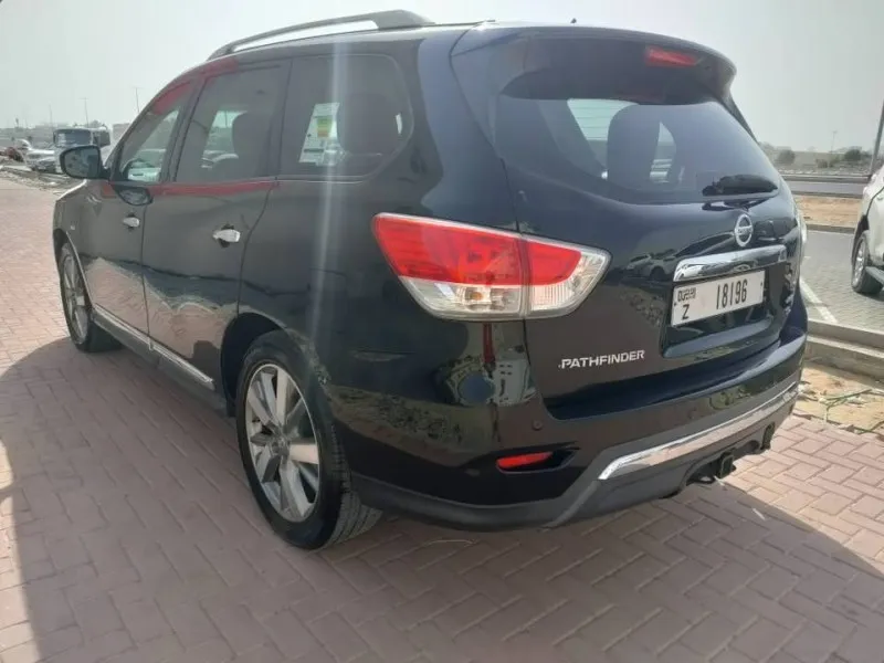 2013 Nissan Pathfinder in Dubai