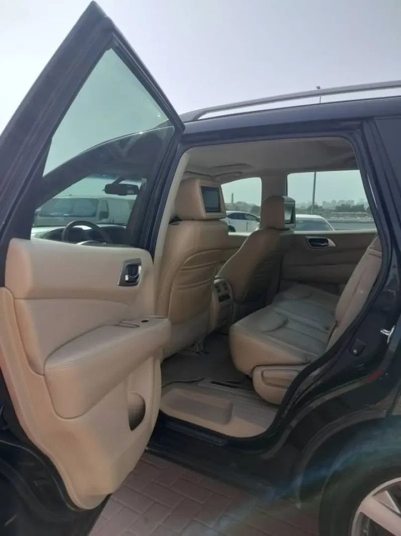 2013 Nissan Pathfinder in Dubai