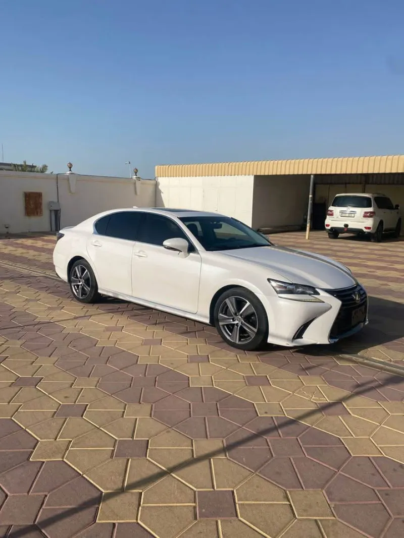 2016 Lexus GS in Dubai