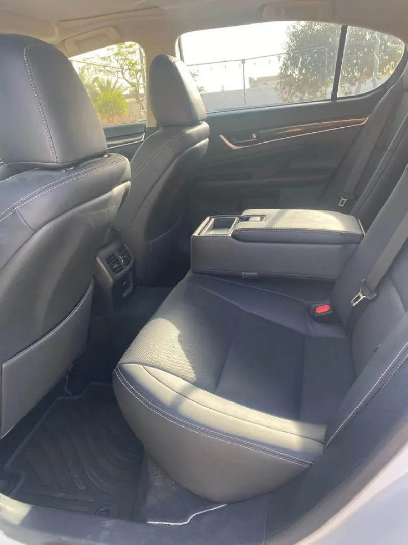 2016 Lexus GS in Dubai