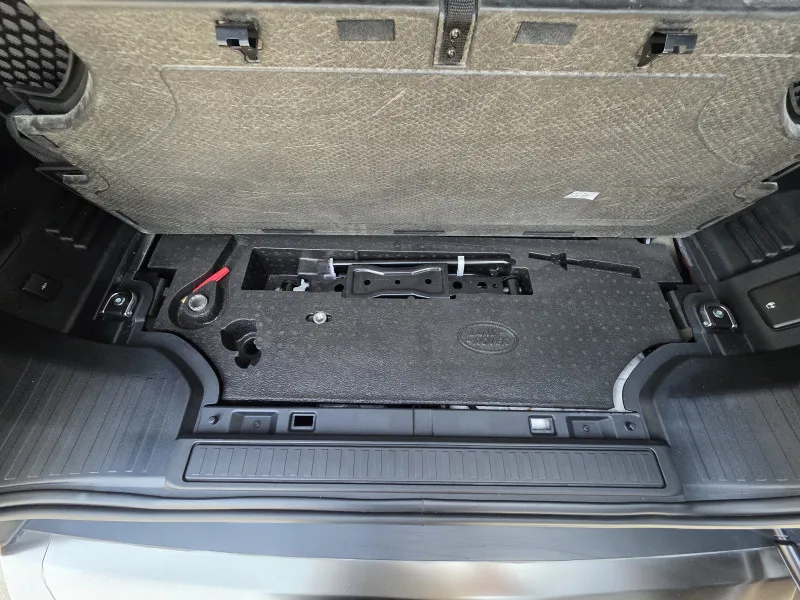 2021 Land Rover Defender in Dubai