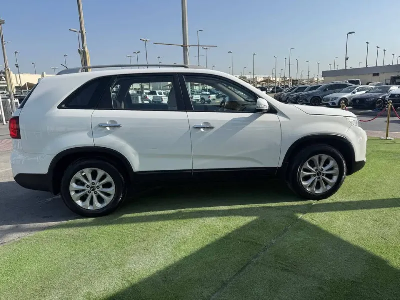 2014 Kia Sorento in Dubai