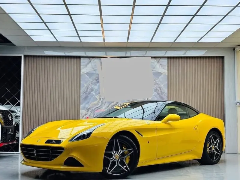 2017 Ferrari California in Dubai