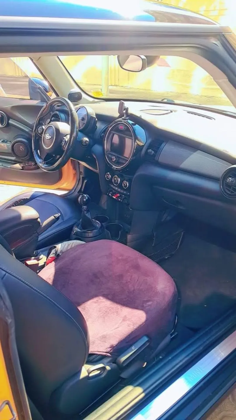 2015 Mini Cooper in Dubai