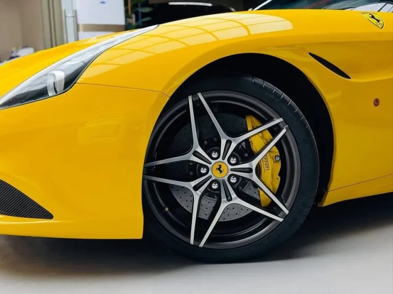 2017 Ferrari California in Dubai