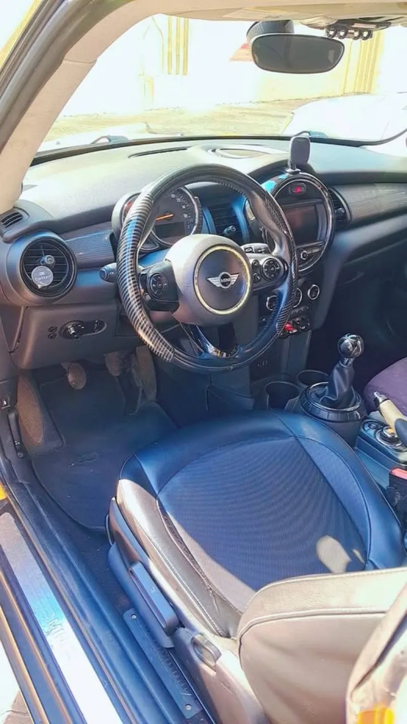 2015 Mini Cooper in Dubai